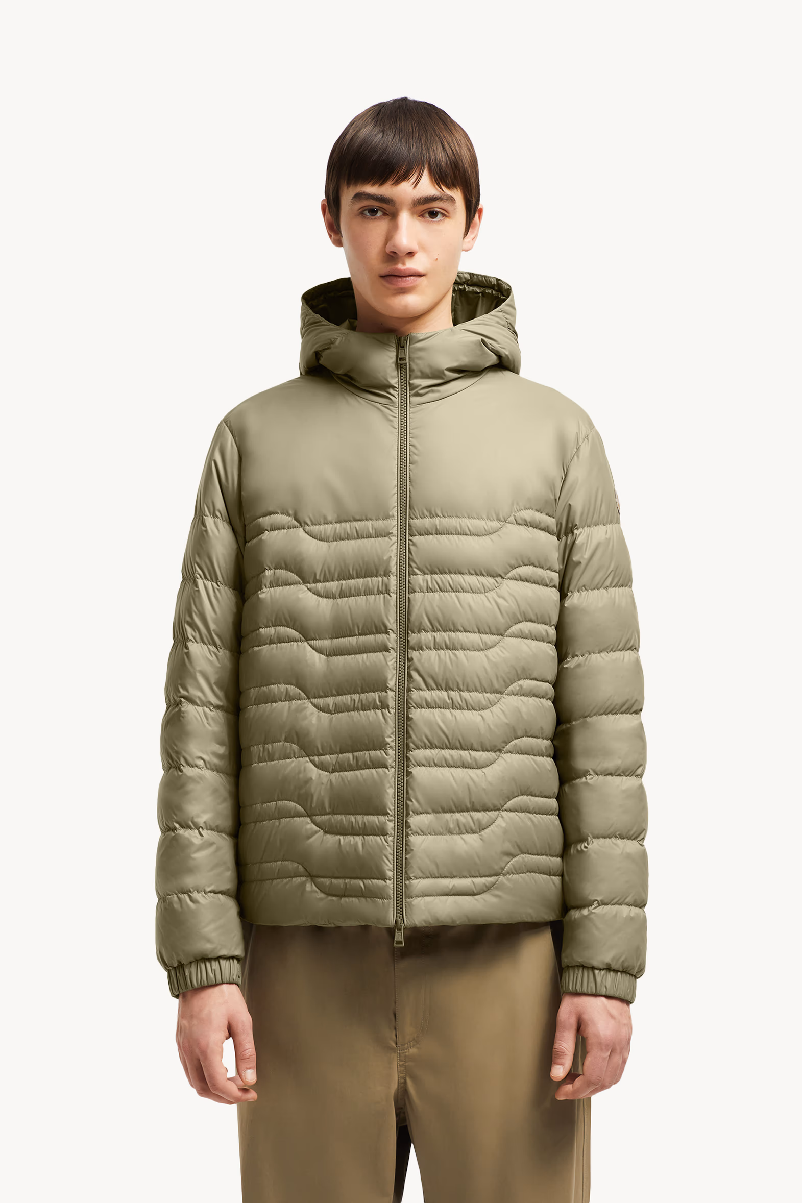 Plumífero corto con capucha y acolchado geométrico Aleso Hombre Verde Oliva Moncler 3